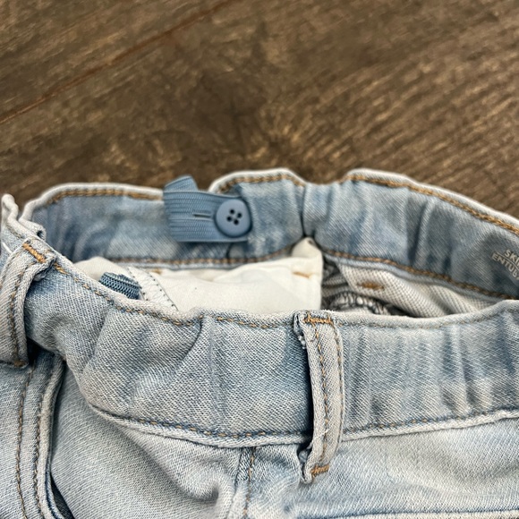 Cat and Jack & Wrangler Boys Jeans 2T Light & Dark Wash - Picture 8 of 9